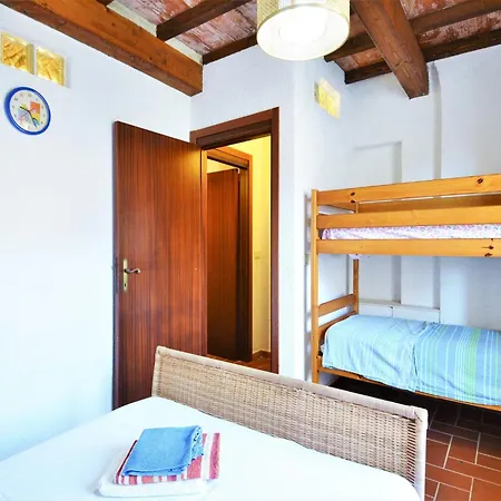 Tuscany Apartment With 2 Pools 펜션 *